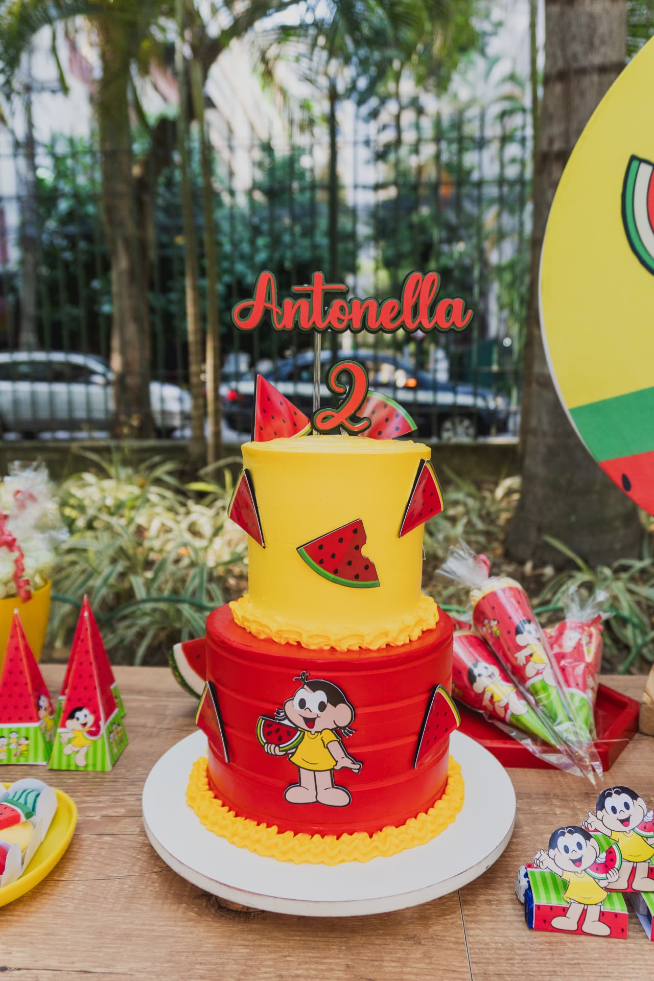 Bolo temático de aniversário infantil